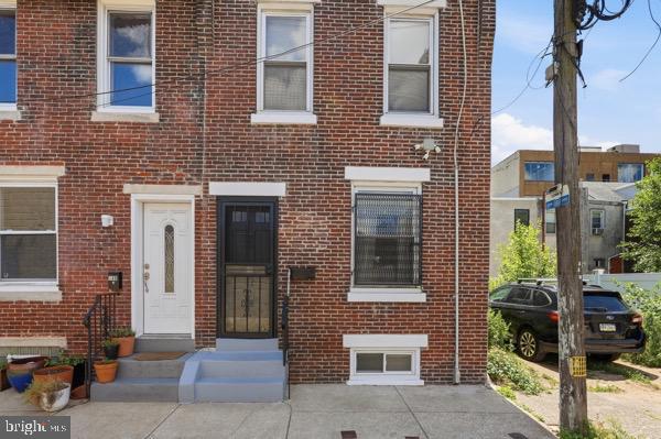 146 Melvale St Property Photo 2