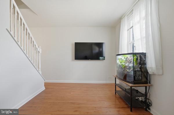 146 Melvale St Property Photo 6