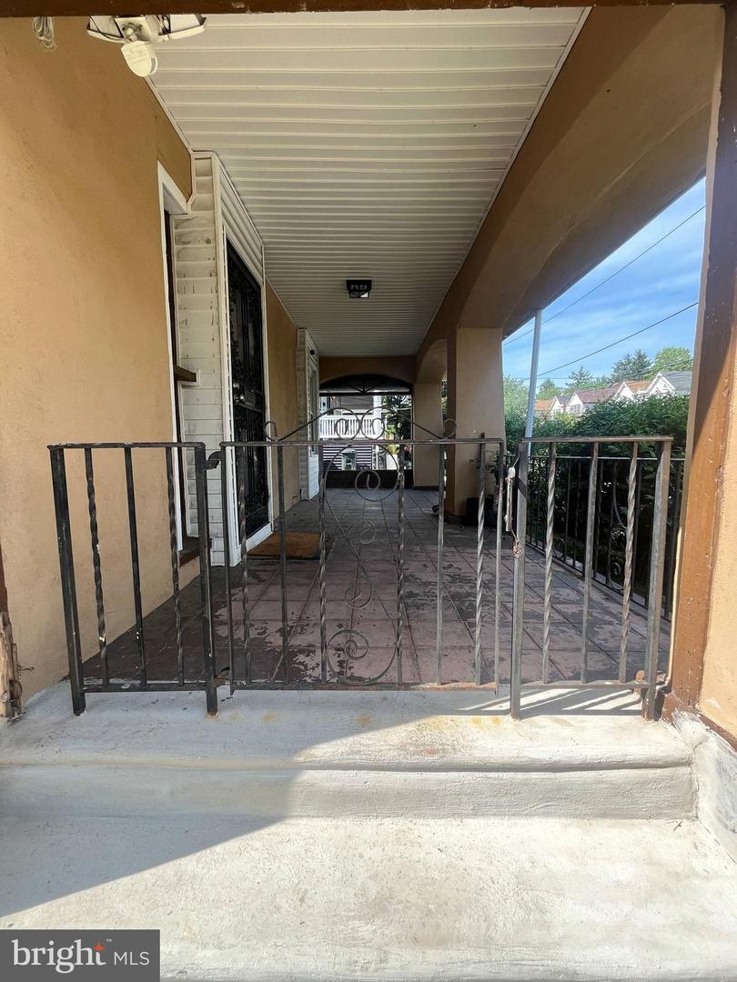 6302 N 13 St Property Photo 2