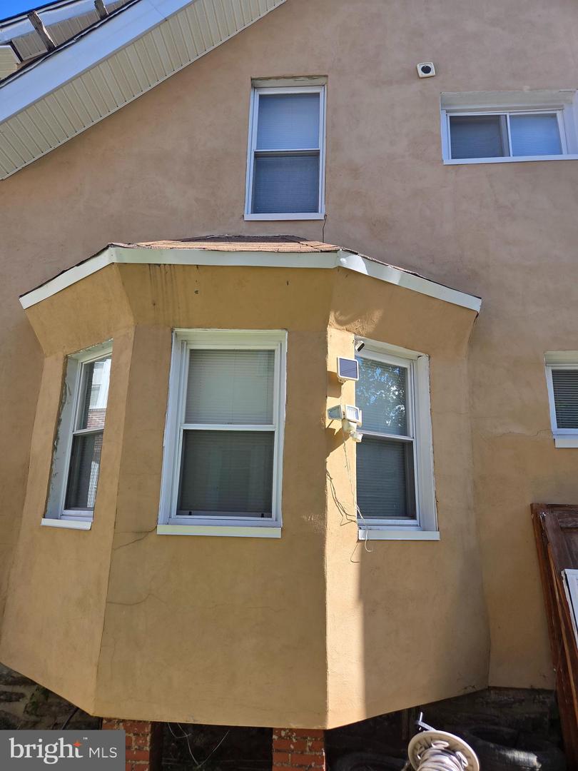 6302 N 13 St Property Photo 5