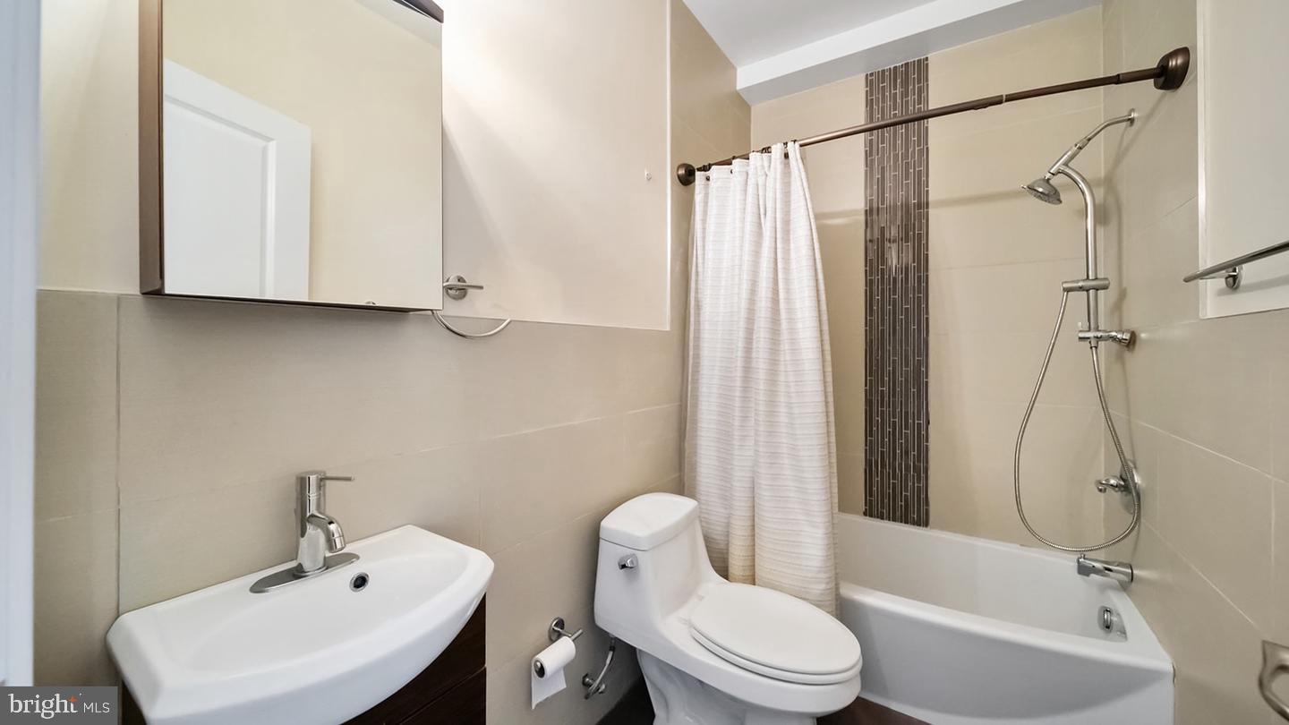 906 N 16th St #3r Property Photo 15