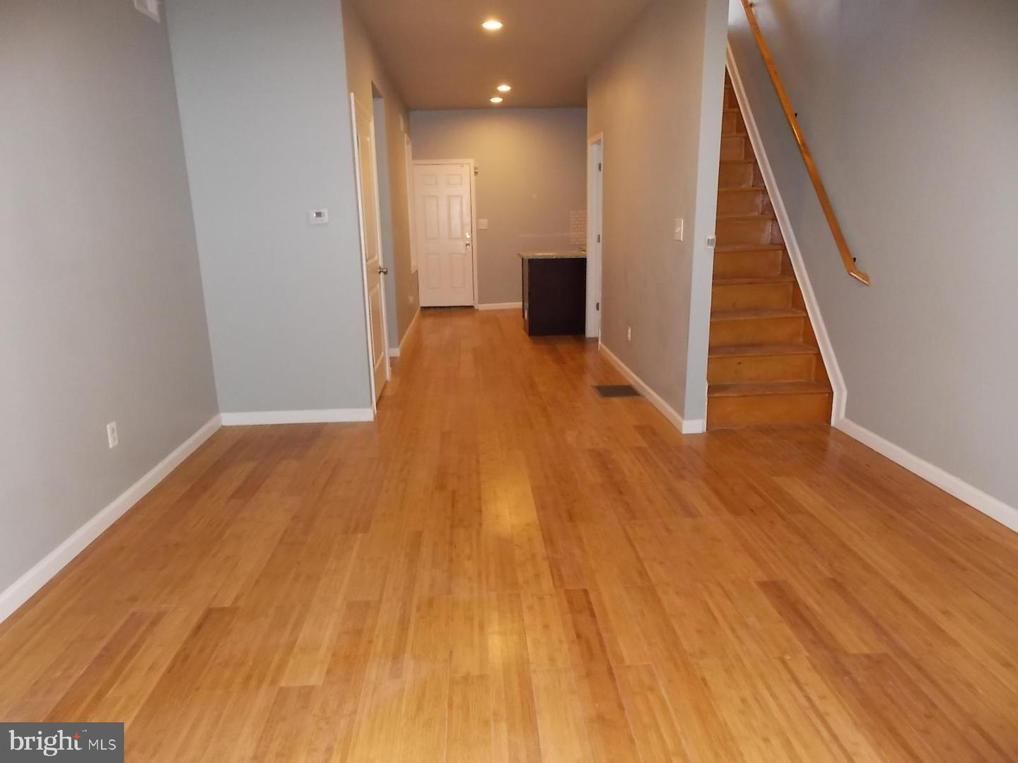 2440 N Colorado St Property Photo 2