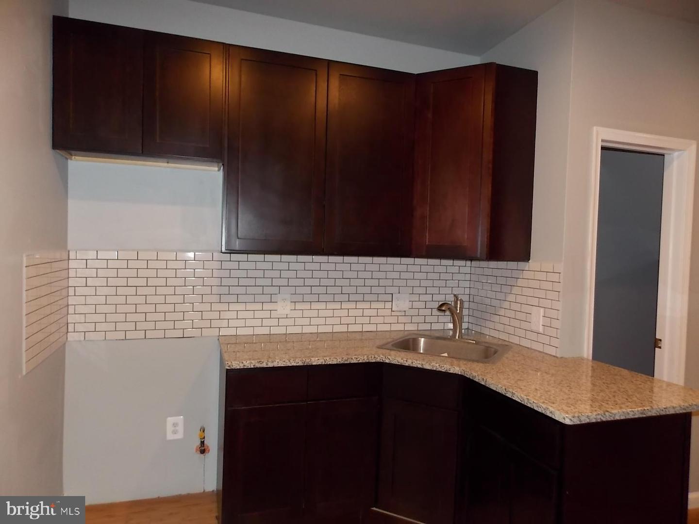 2440 N Colorado St Property Photo 4