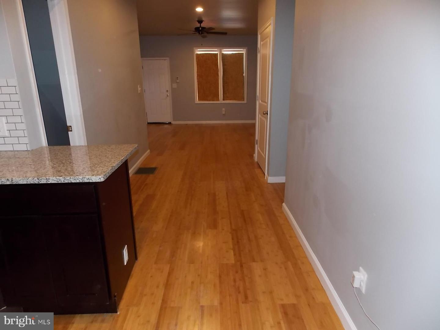 2440 N Colorado St Property Photo 5