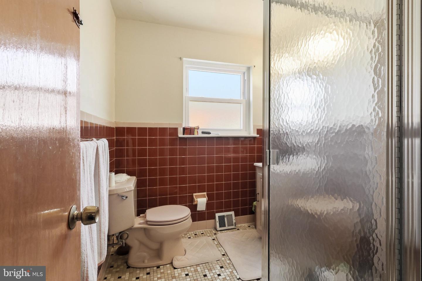 2127 Hoffnagle St Property Photo 21