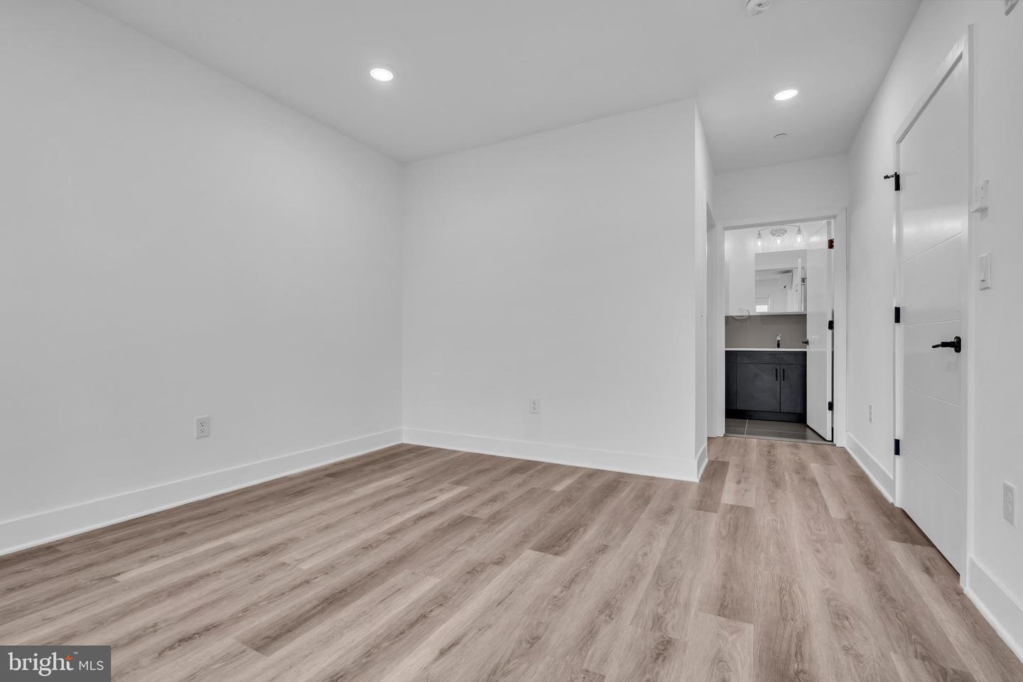 330 Cecil B Moore Ave #306 Property Photo 18