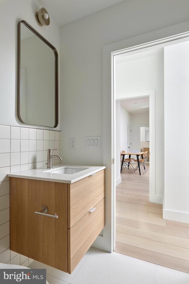 2406 Frankford Ave #16 Property Photo 5