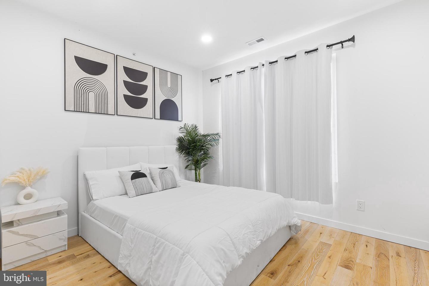 647 N 41st St #unit C Property Photo 9