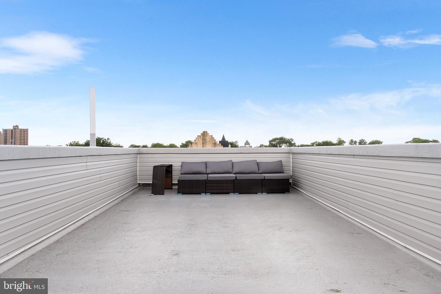 647 N 41st St #unit C Property Photo 18