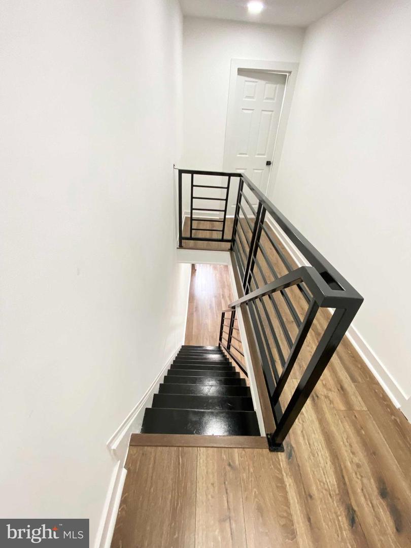 2052 E Rush St Property Photo 21
