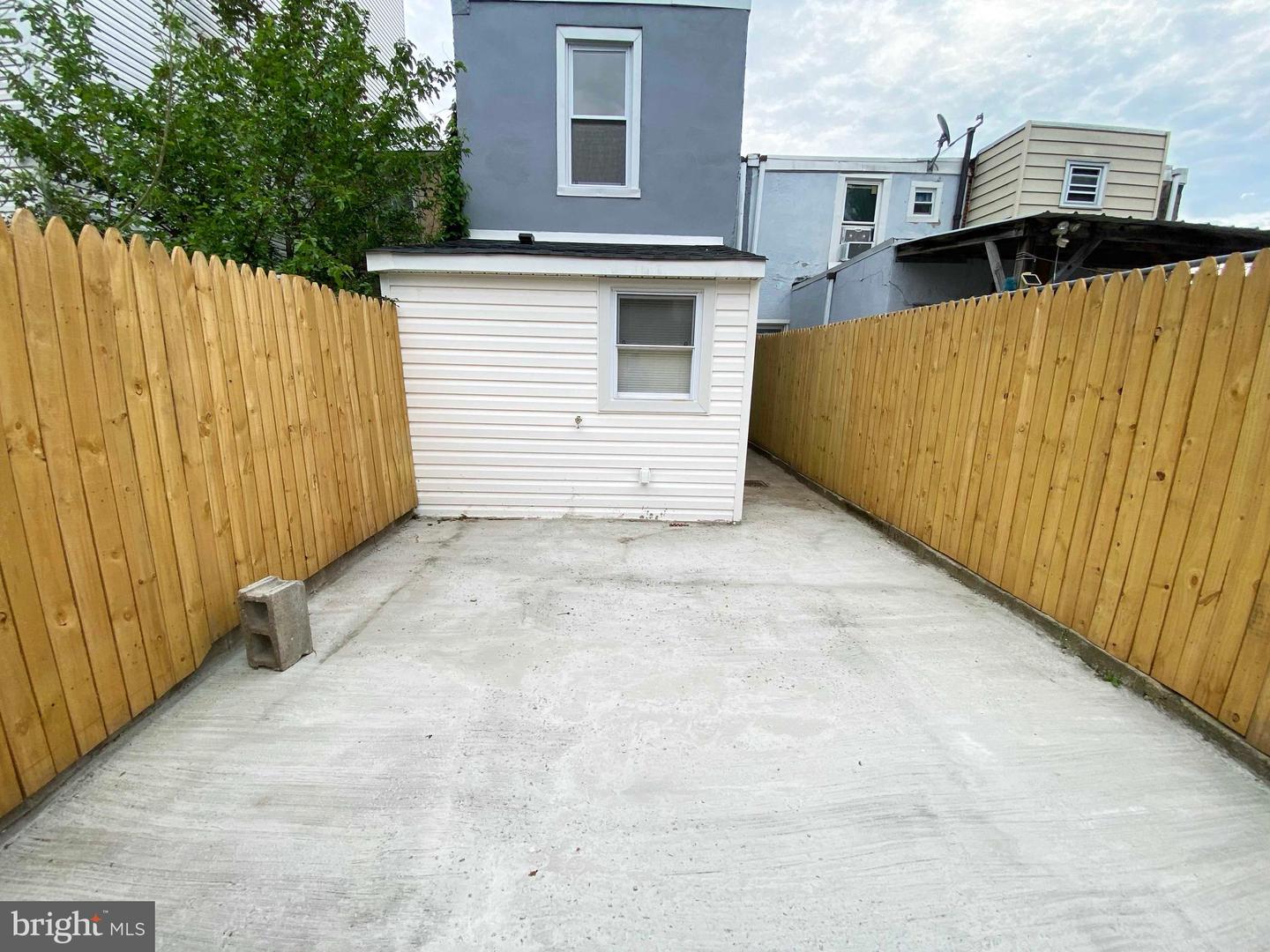 2052 E Rush St Property Photo 47
