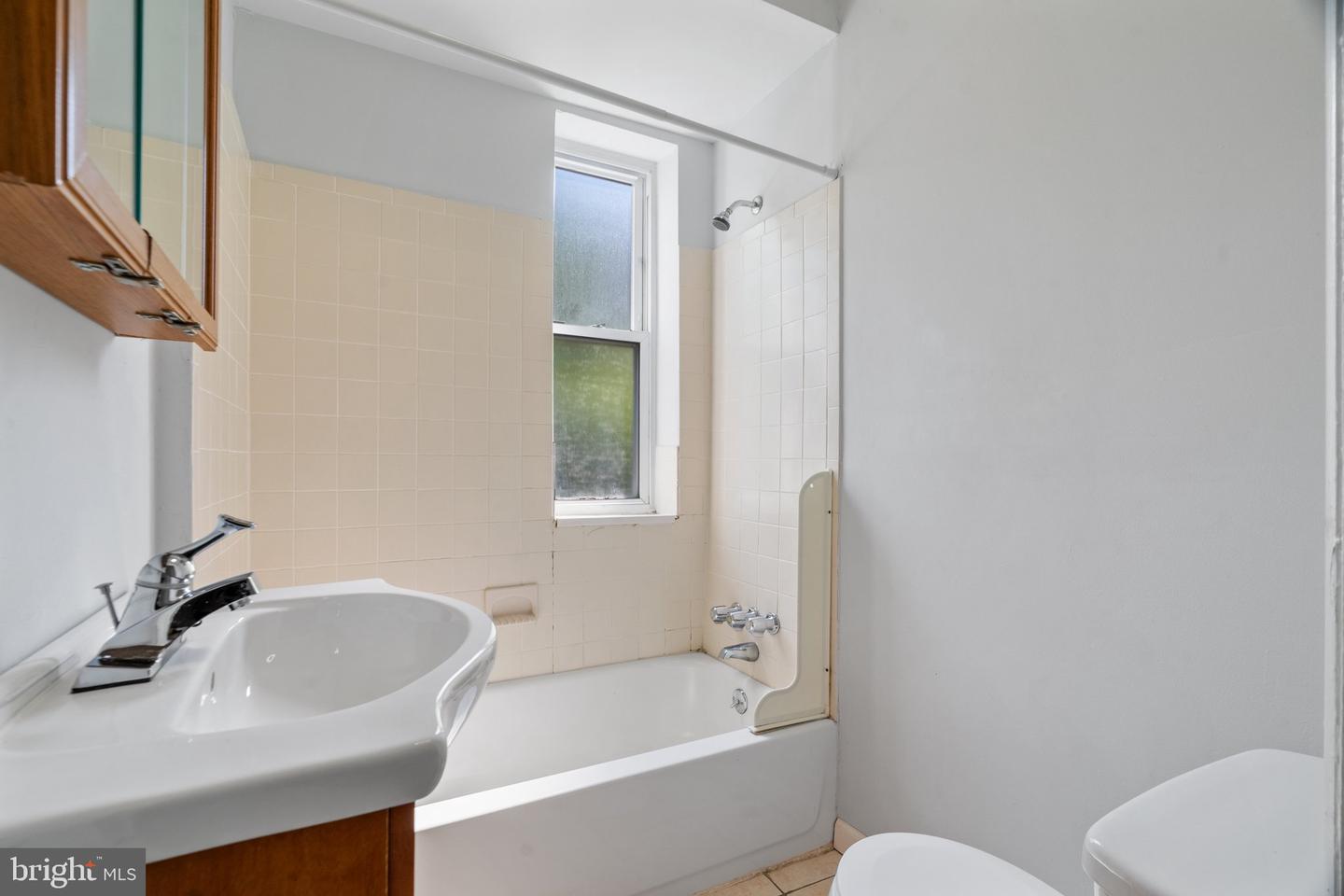 2105 N 17th St Property Photo 9