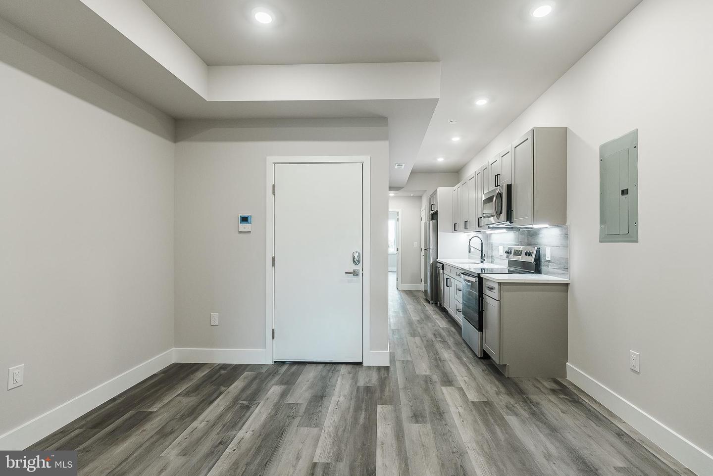 3608 Melon St #3 Property Photo 3