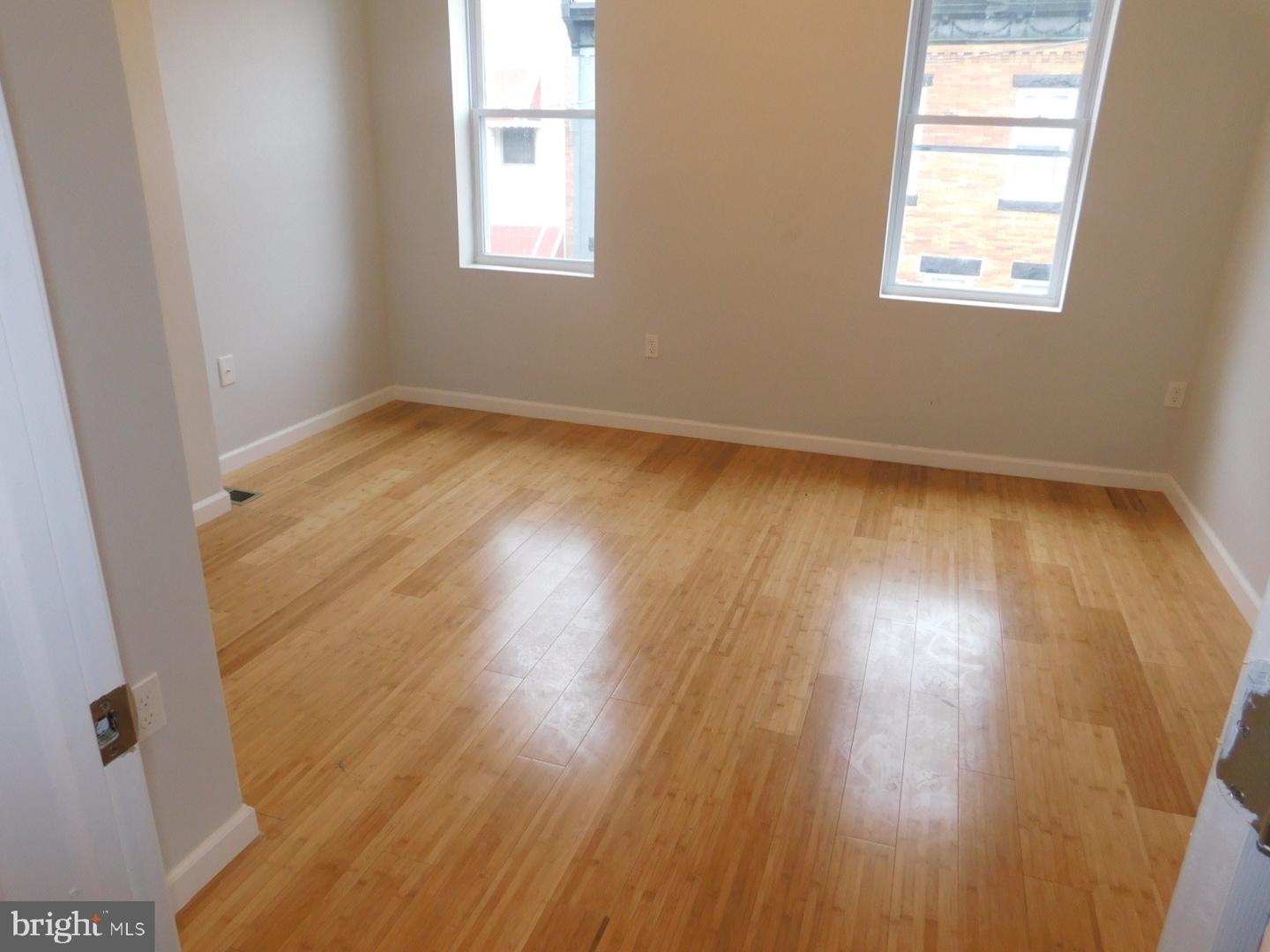 2526 N Myrtlewood St Property Photo 9