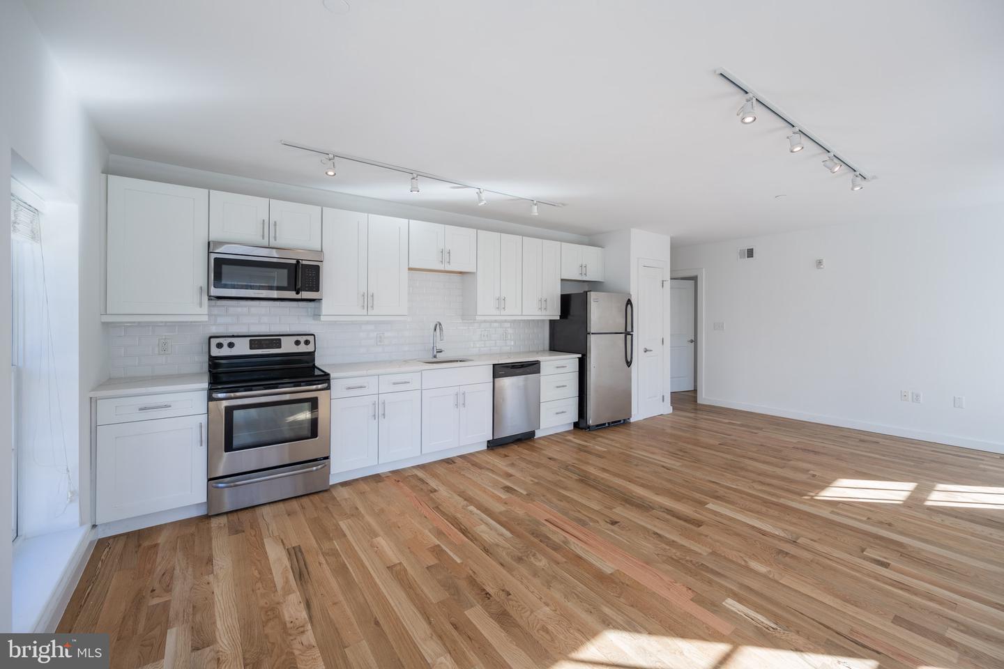 224 Church St #unit 313 Property Photo 3