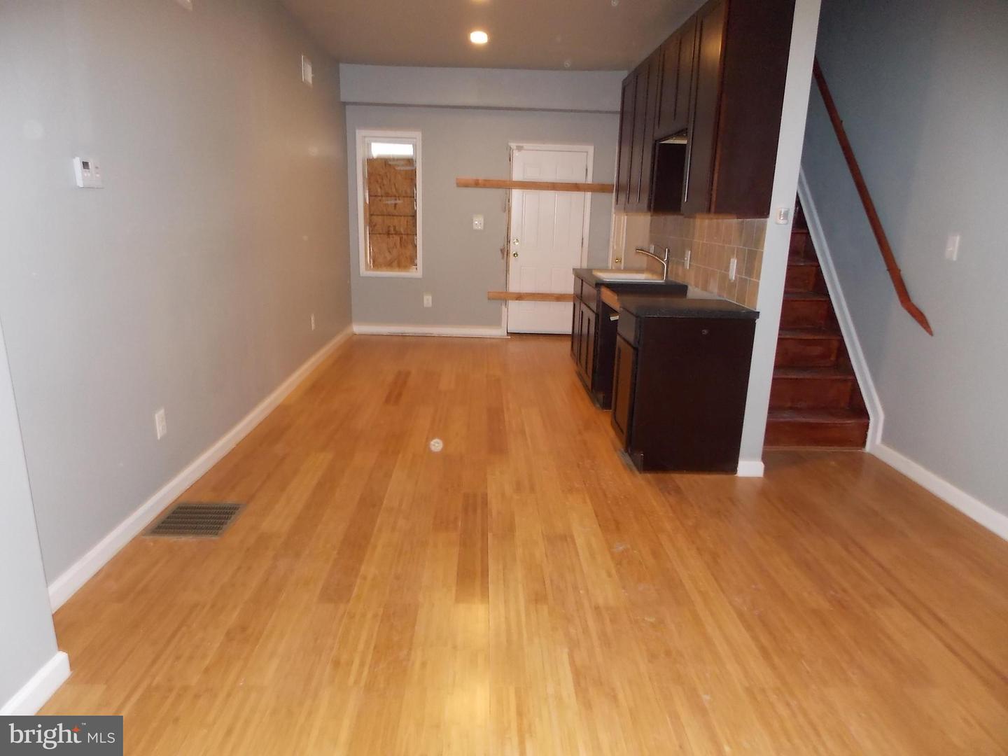 2529 N Napa St Property Photo 3