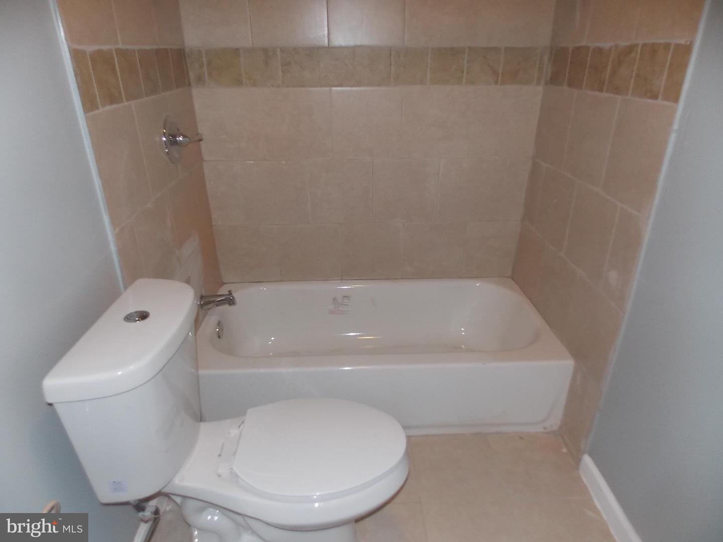 2529 N Napa St Property Photo 5