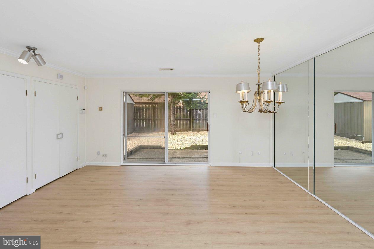 9807 Cowden St Property Photo 13