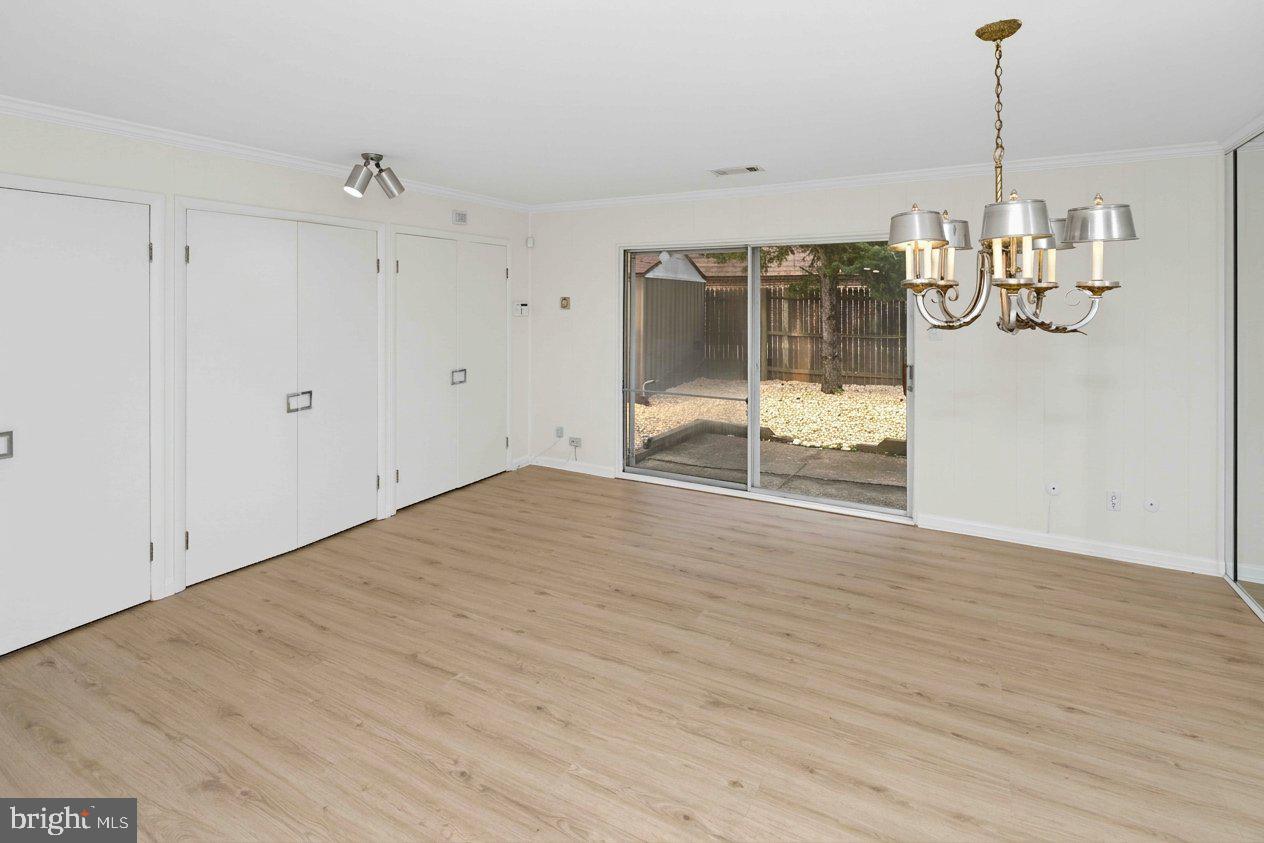9807 Cowden St Property Photo 15