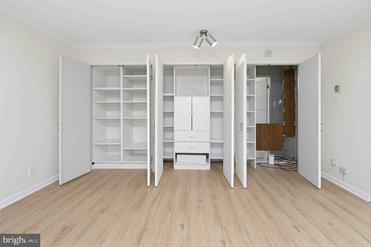 9807 Cowden St Property Photo 16