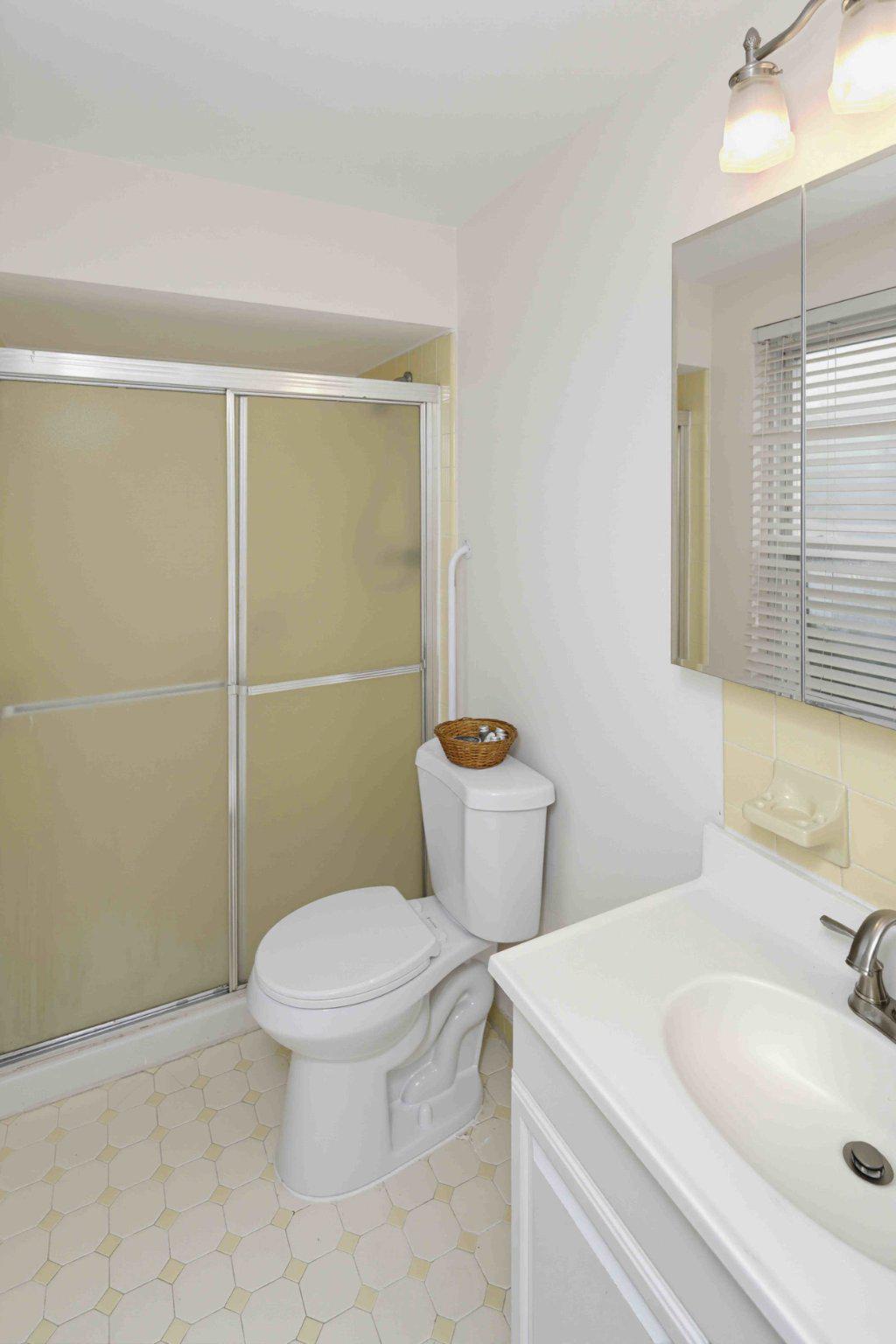 9807 Cowden St Property Photo 20