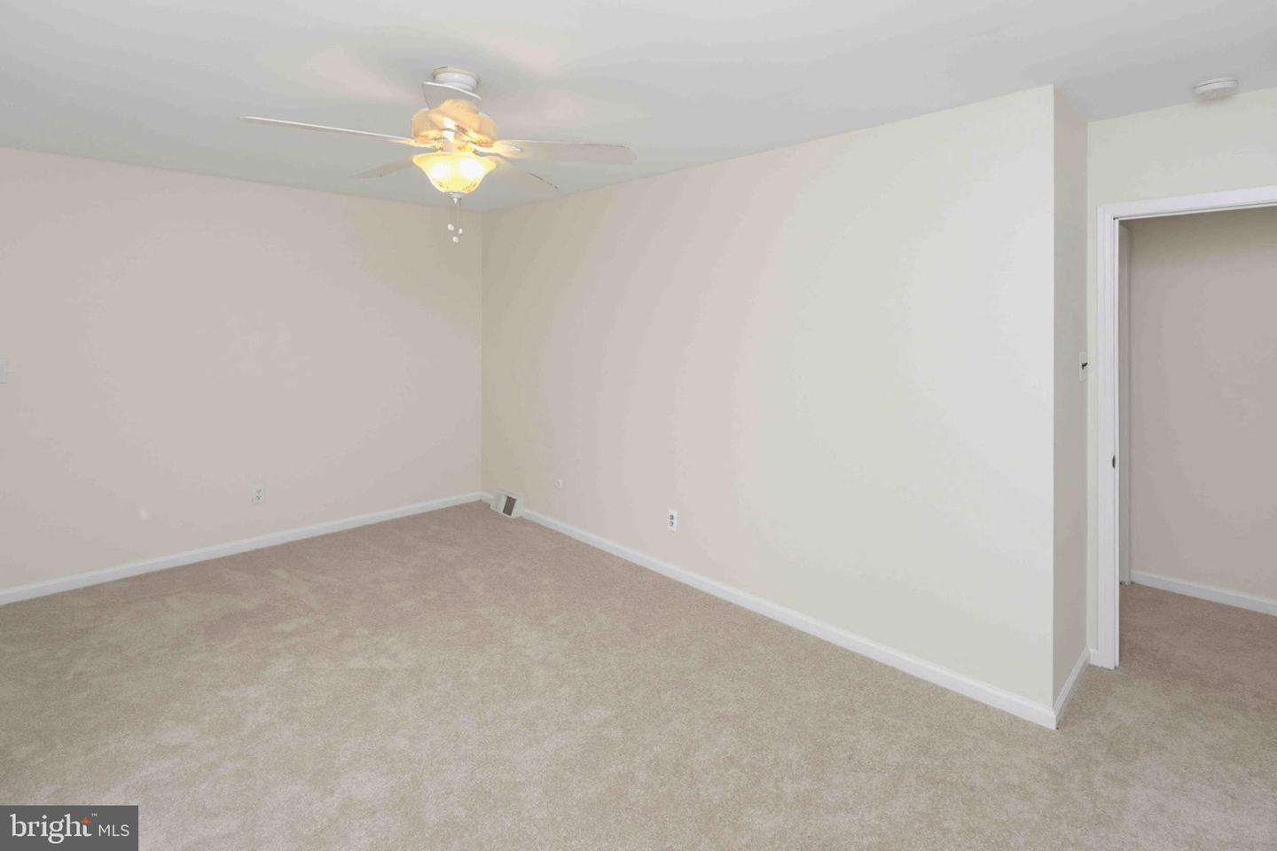 9807 Cowden St Property Photo 22