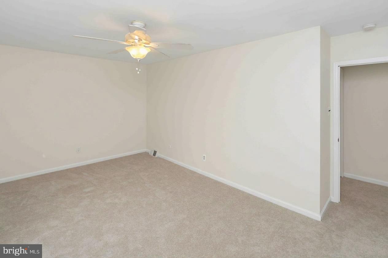 9807 Cowden St Property Photo 22