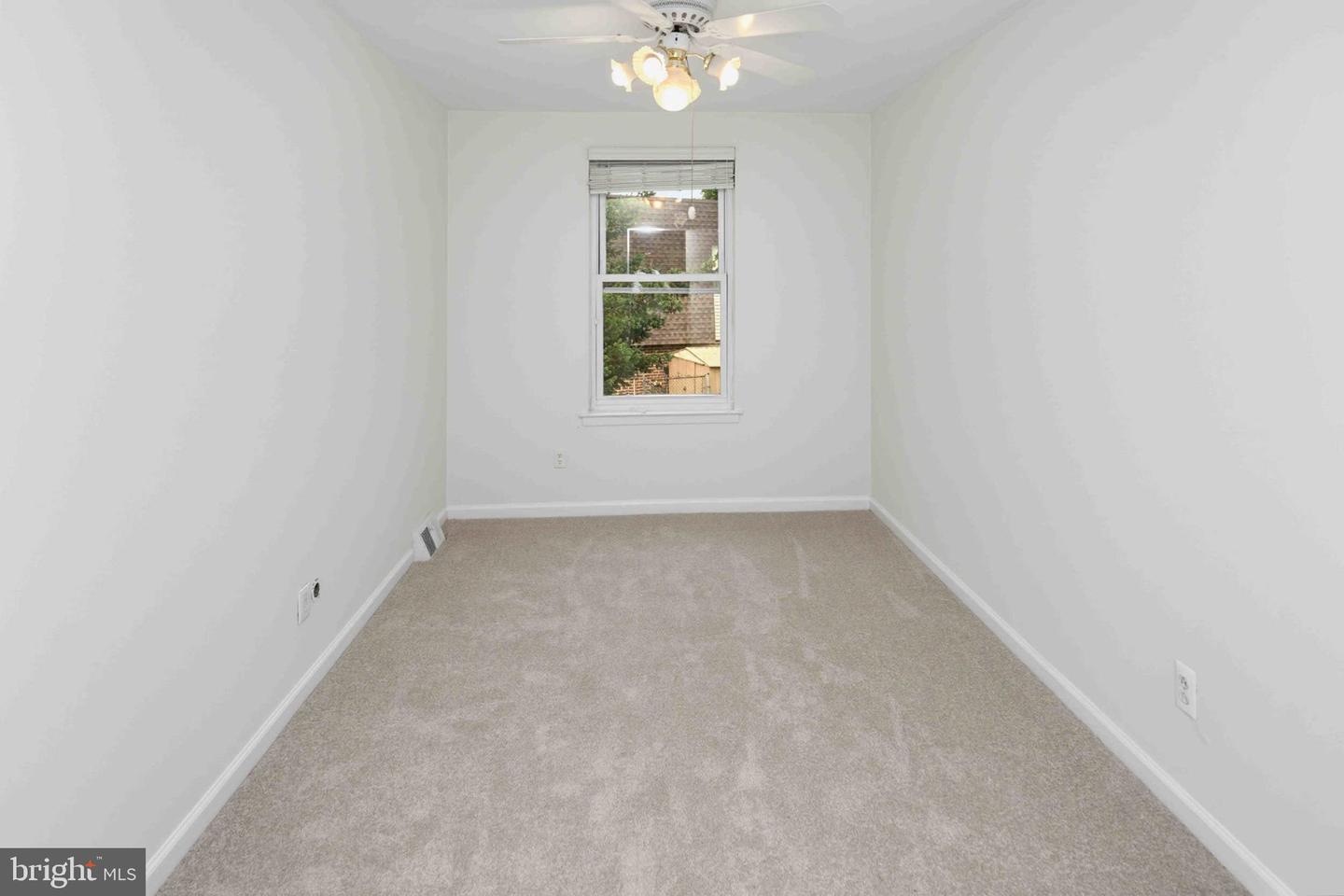 9807 Cowden St Property Photo 26