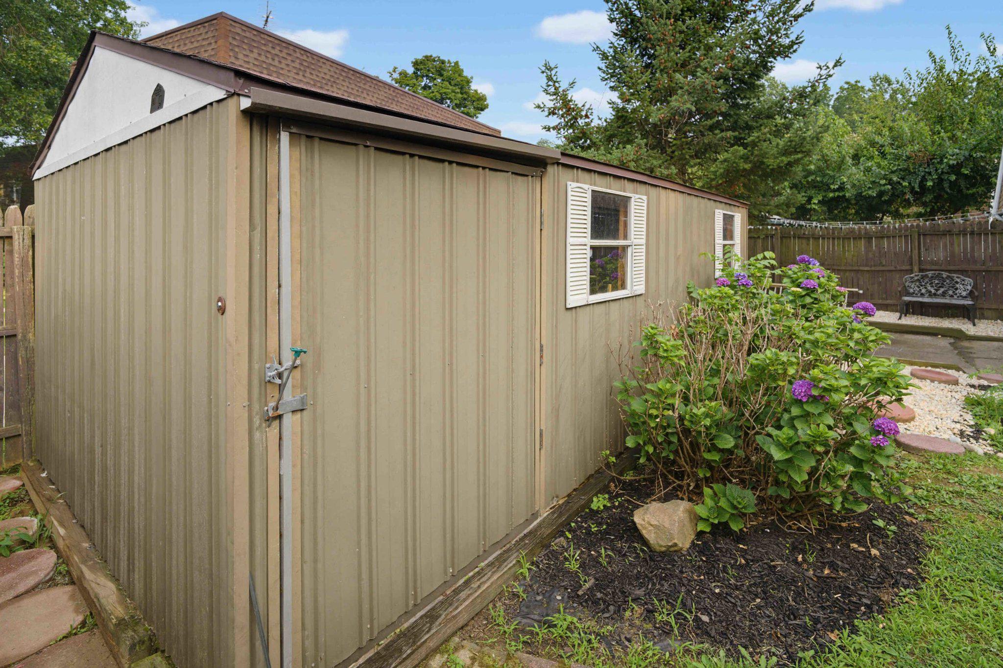 9807 Cowden St Property Photo 30