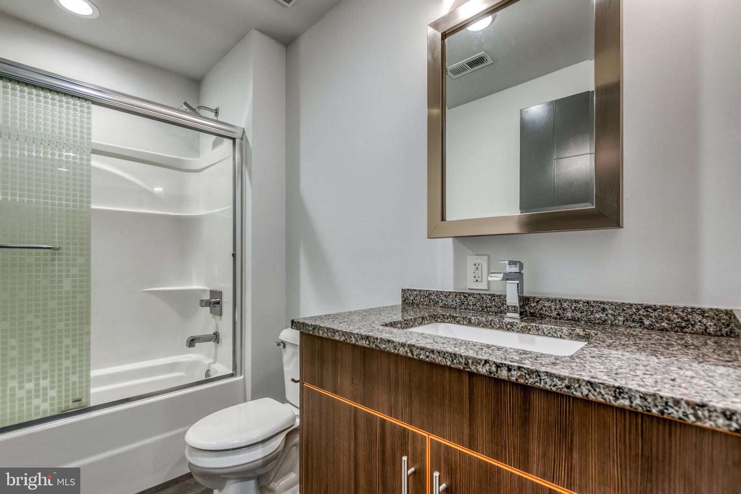 4800 Brown St #unit 406 Property Photo 7