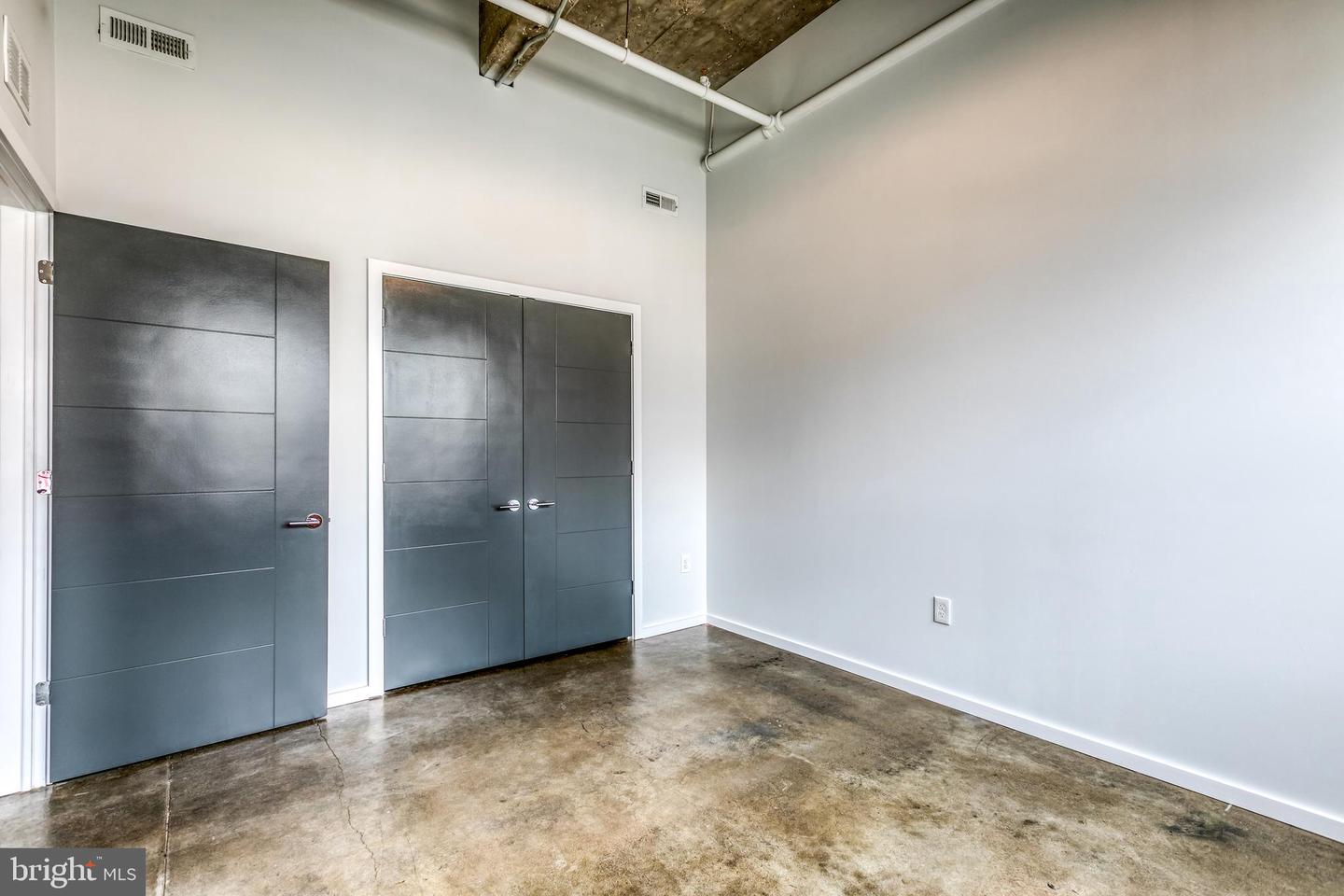 4800 Brown St #unit 406 Property Photo 11