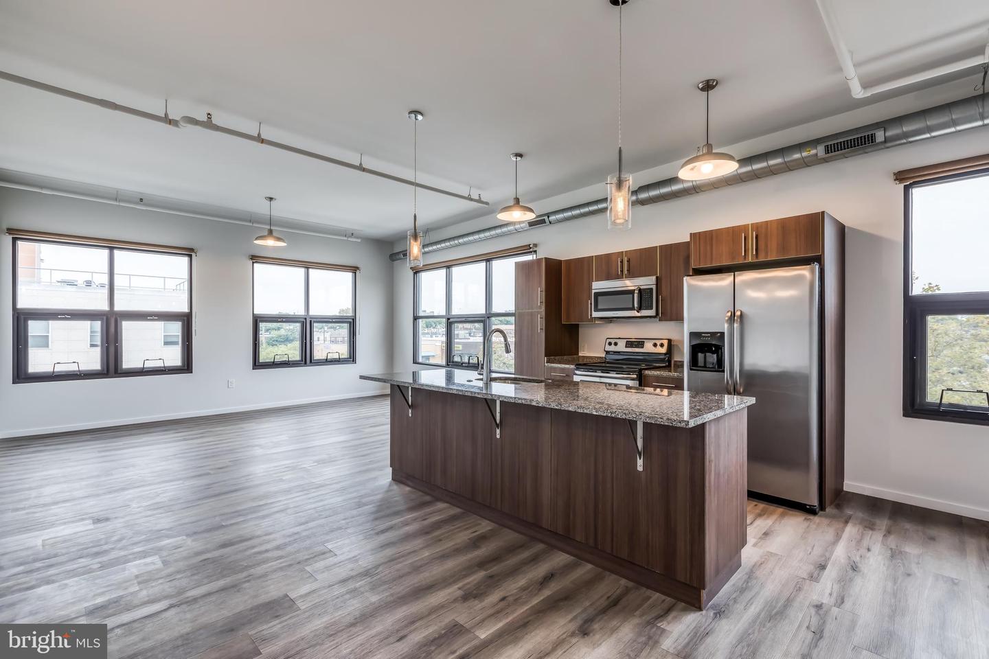 4800 Brown St #unit 403 Property Photo 1