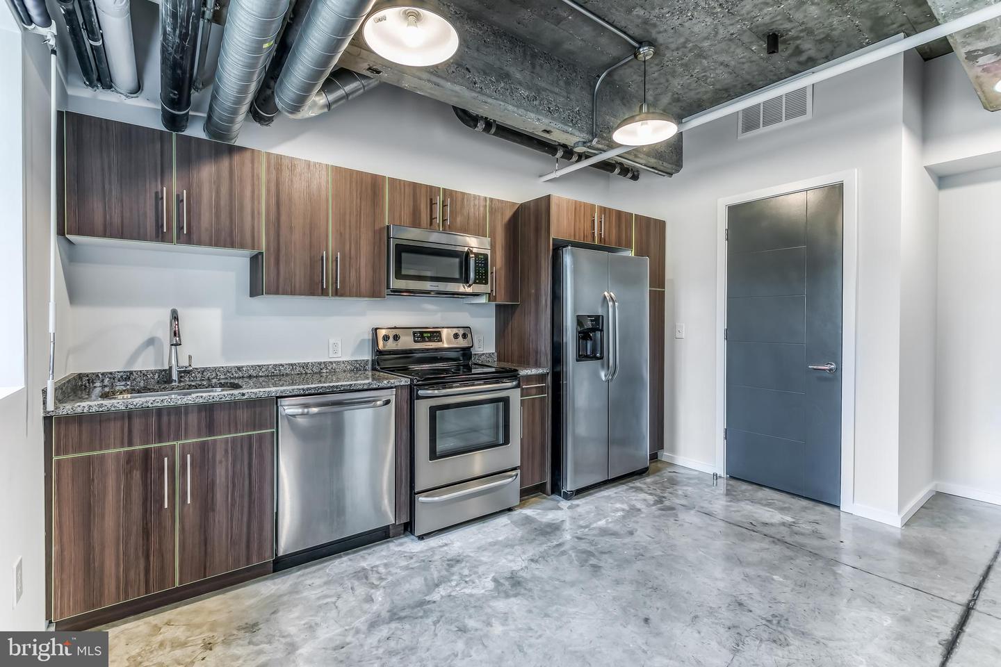 4800 Brown St #unit 105 Property Photo 3