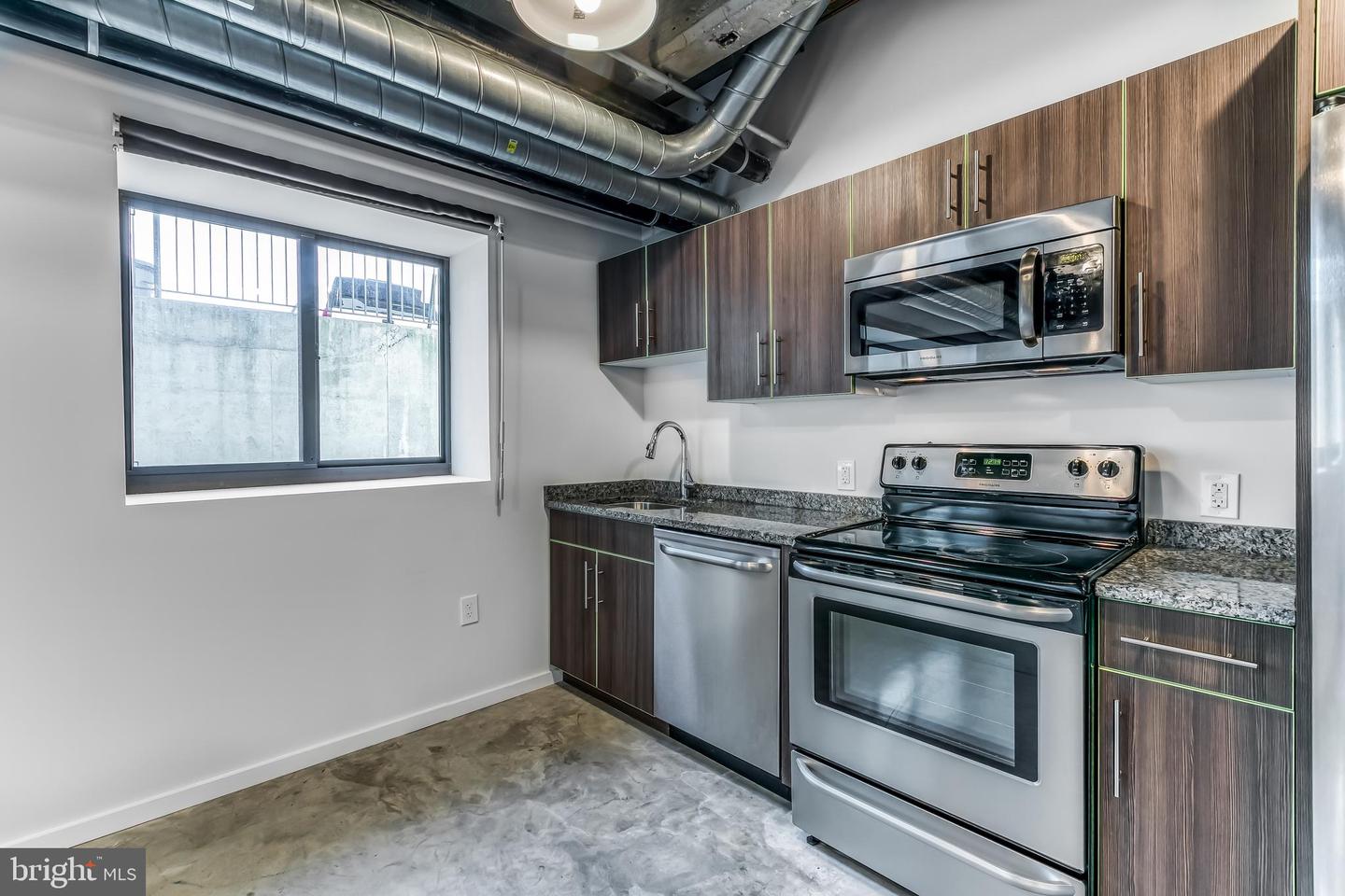 4800 Brown St #unit 105 Property Photo 4