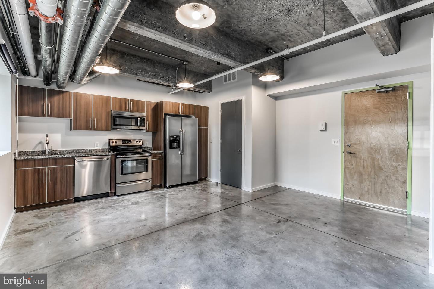 4800 Brown St #unit 105 Property Photo 5