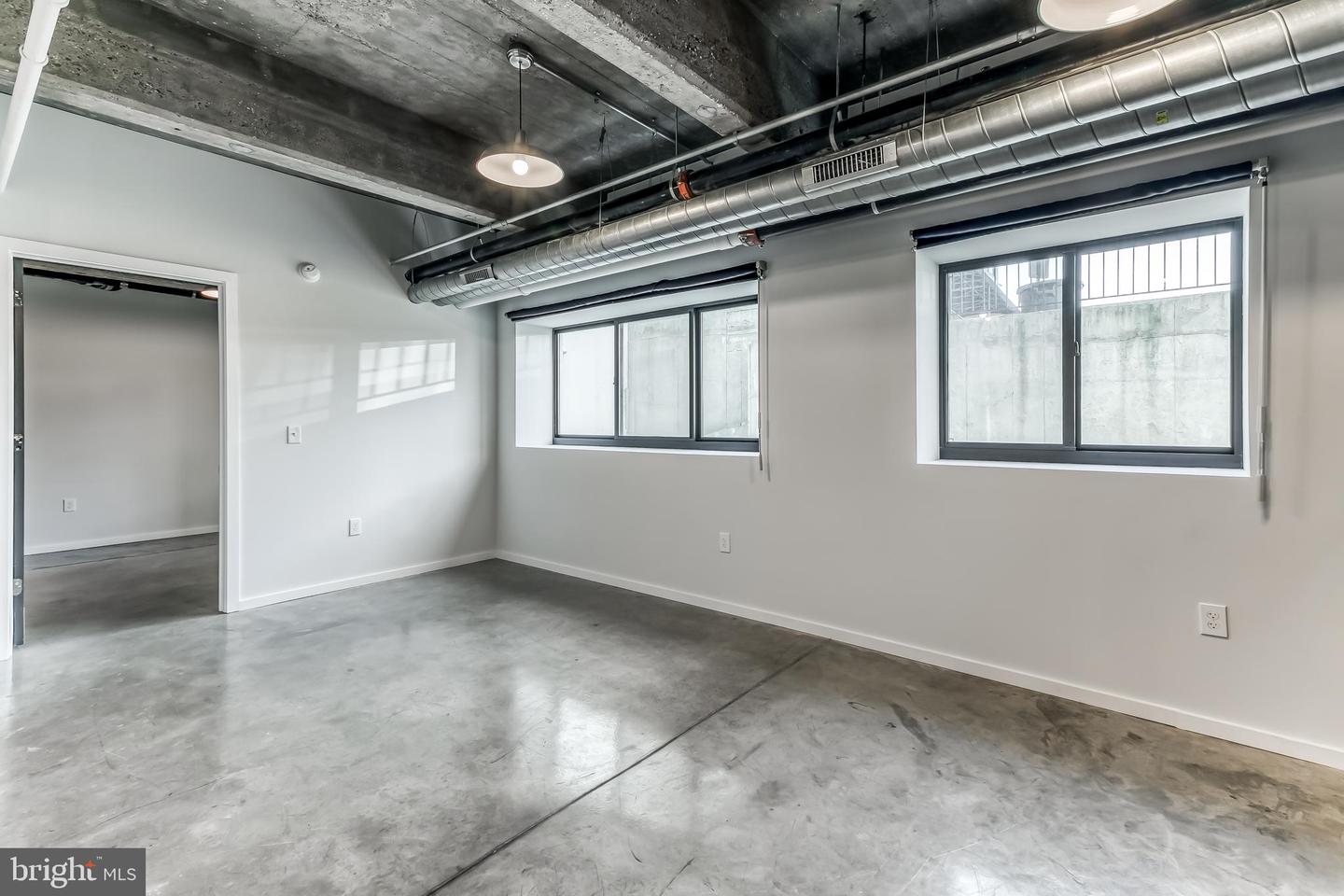 4800 Brown St #unit 105 Property Photo 8