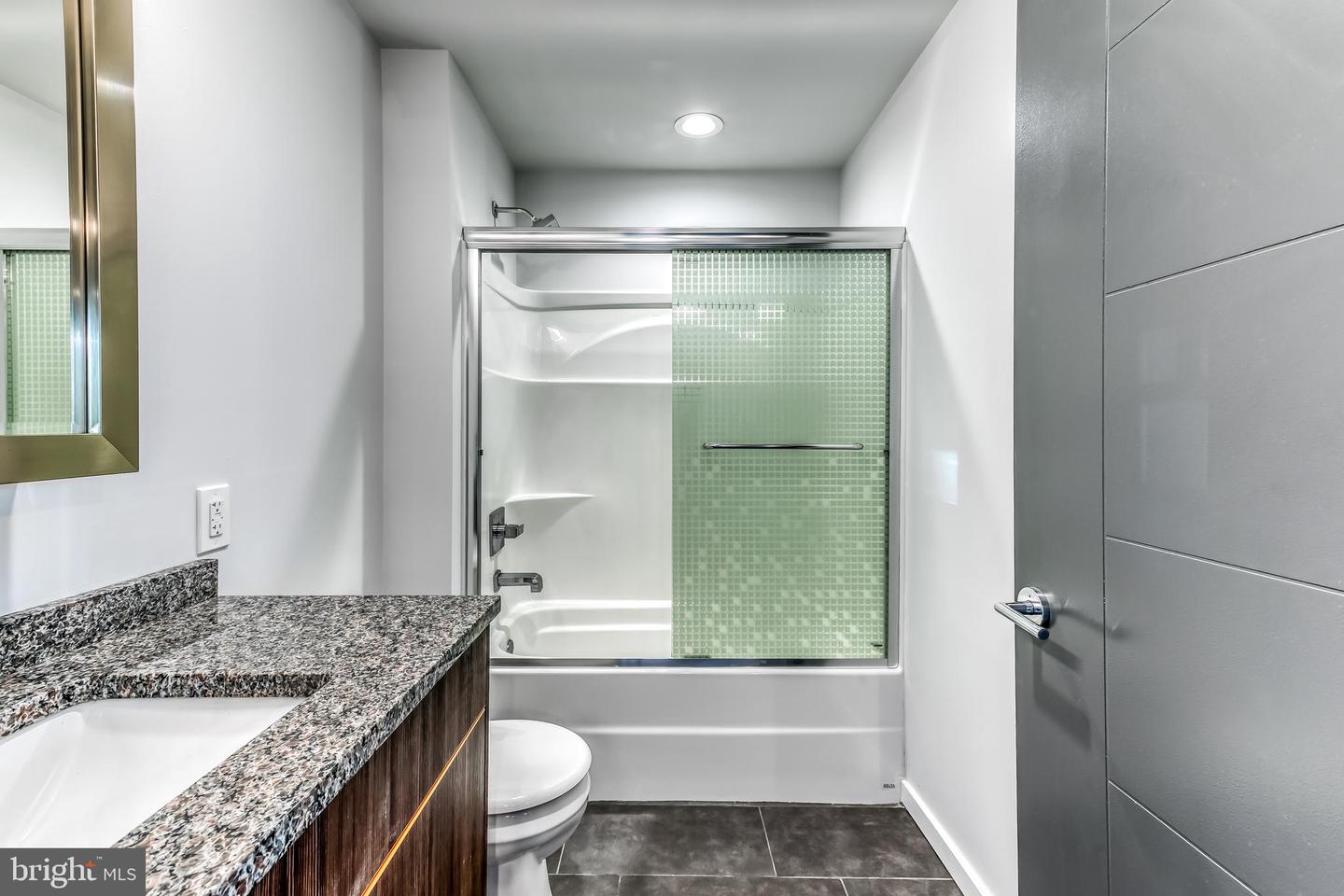 4800 Brown St #unit 105 Property Photo 9