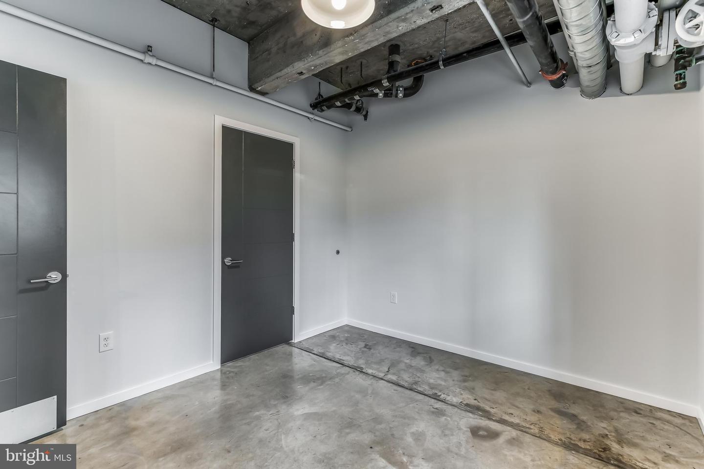 4800 Brown St #unit 105 Property Photo 13