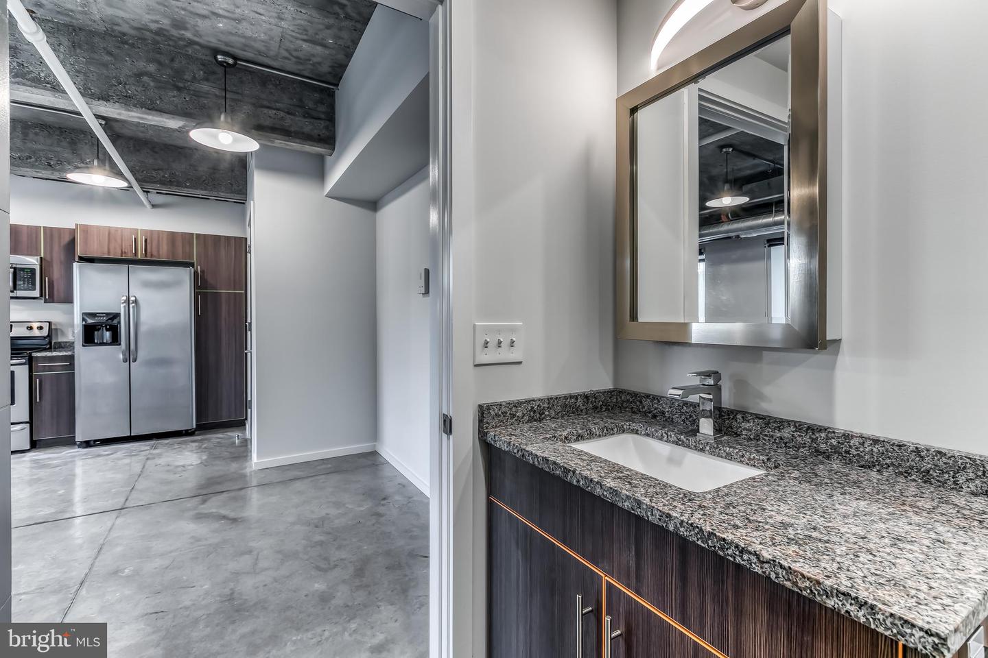 4800 Brown St #unit 105 Property Photo 18