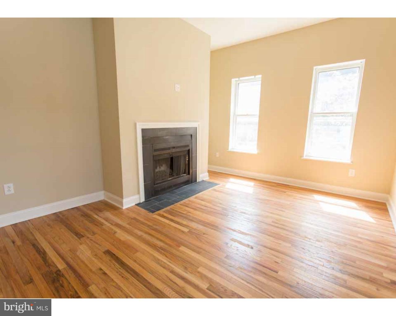 1114 Pine St #2r Property Photo 3