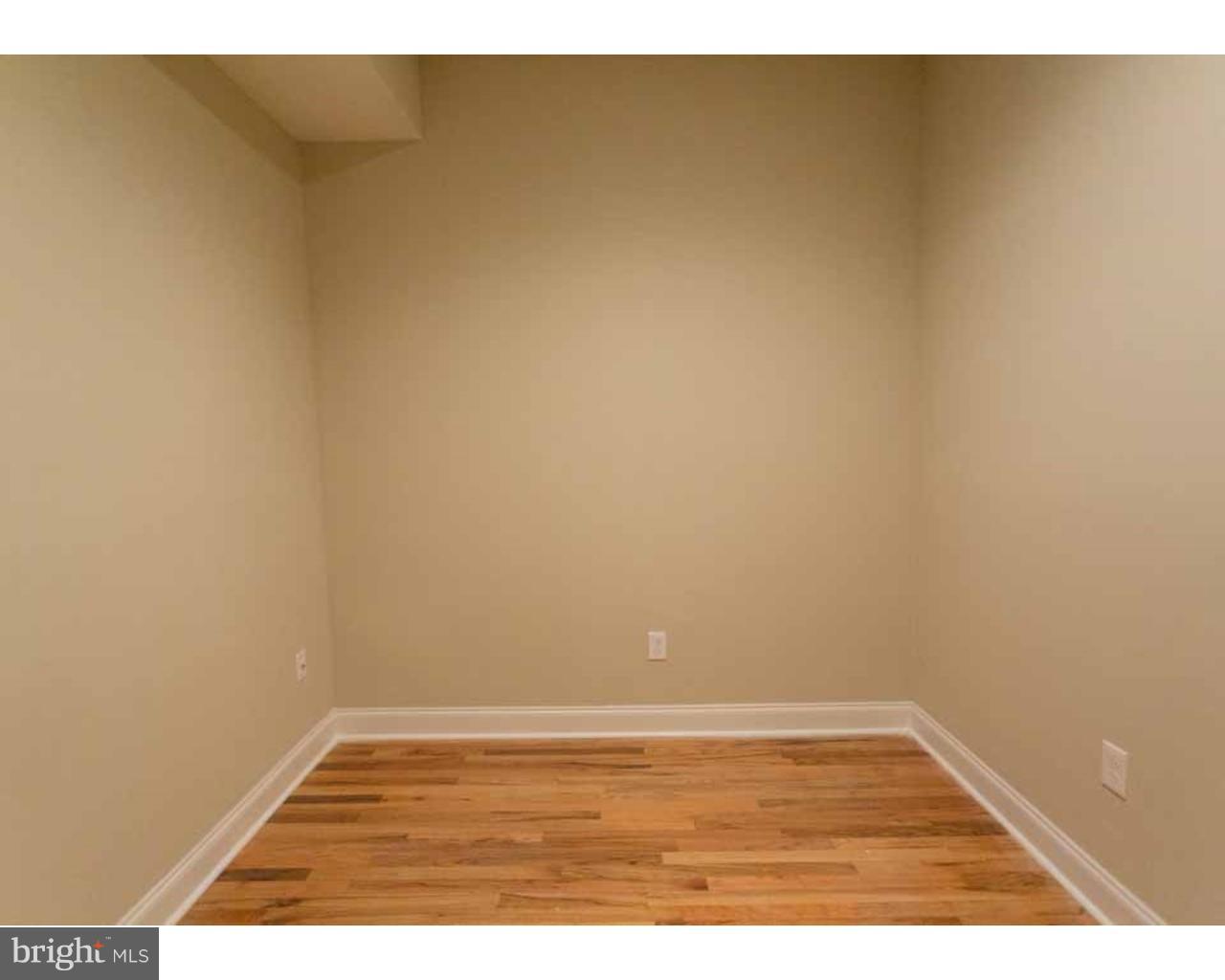 1114 Pine St #2r Property Photo 6