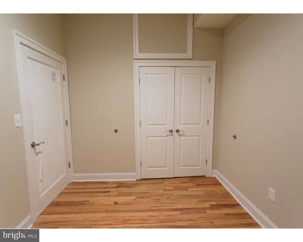 1114 Pine St #2r Property Photo 7