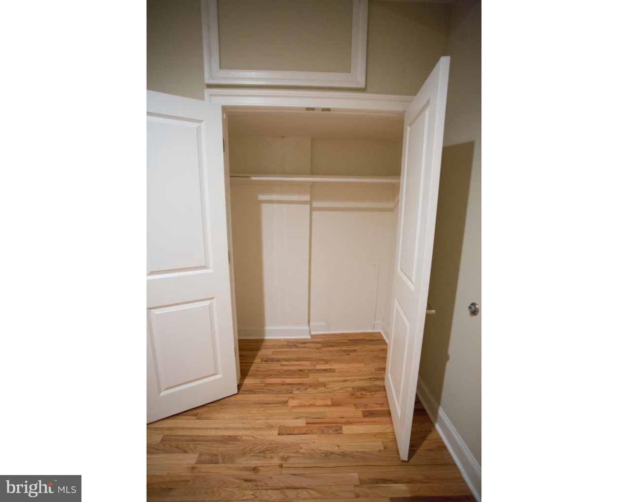 1114 Pine St #2r Property Photo 8