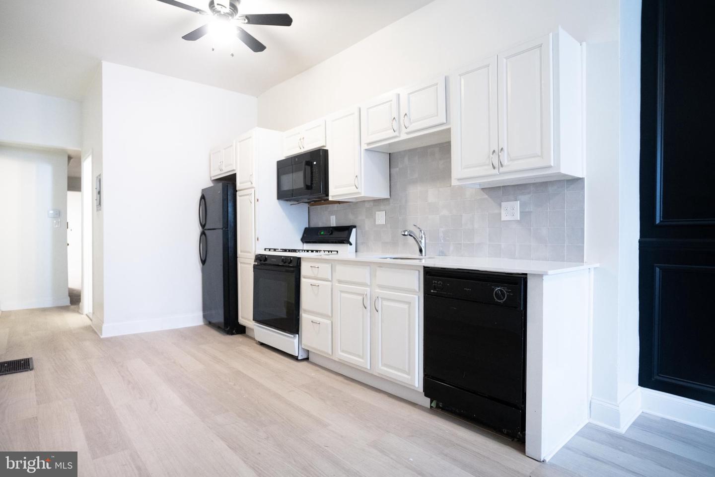 1221 RANDOLPH ST #1 Property Photo 1