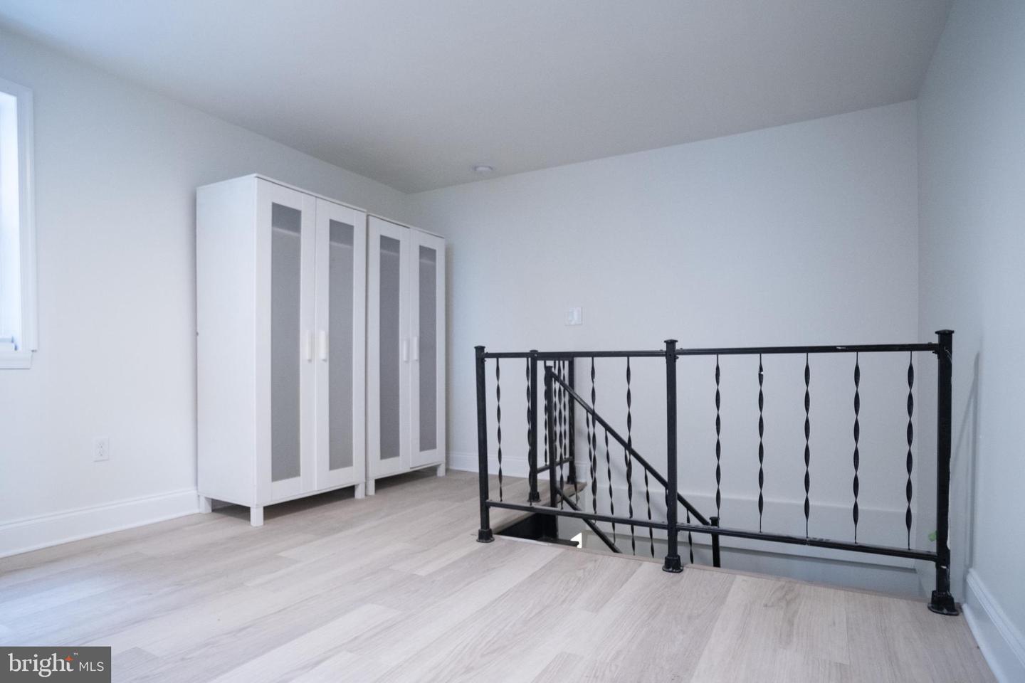 1221 Randolph St #1 Property Photo 14