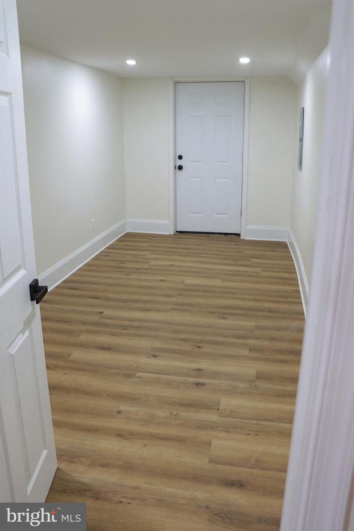 4767 Loring Property Photo 15
