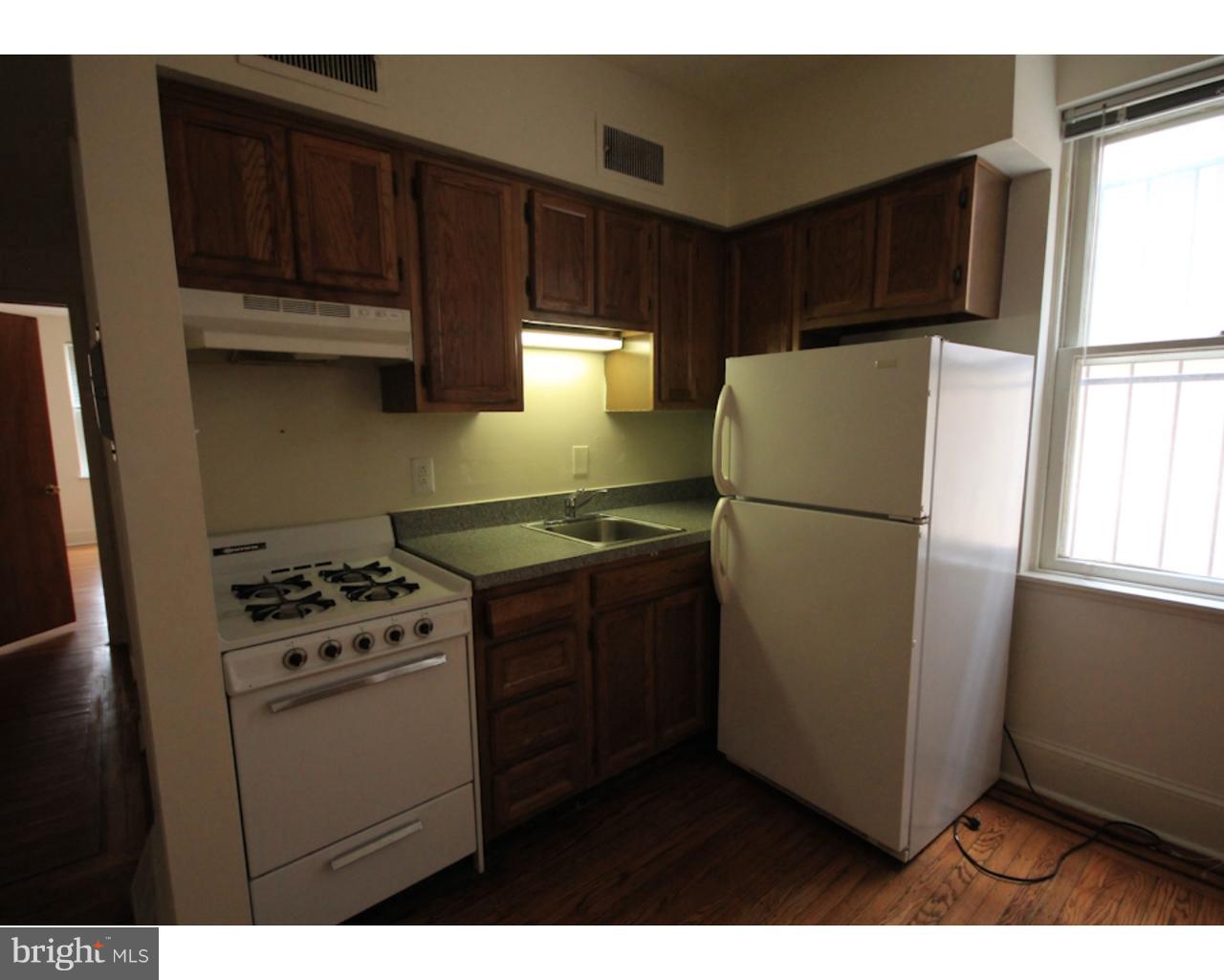 729 Spruce St #1b Property Photo 5