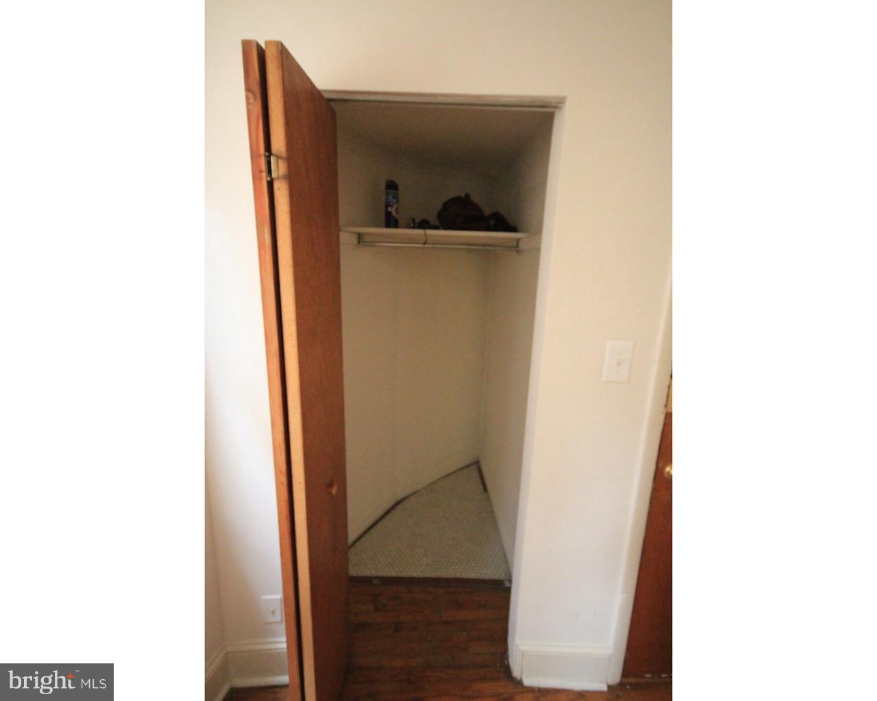 729 Spruce St #1b Property Photo 8