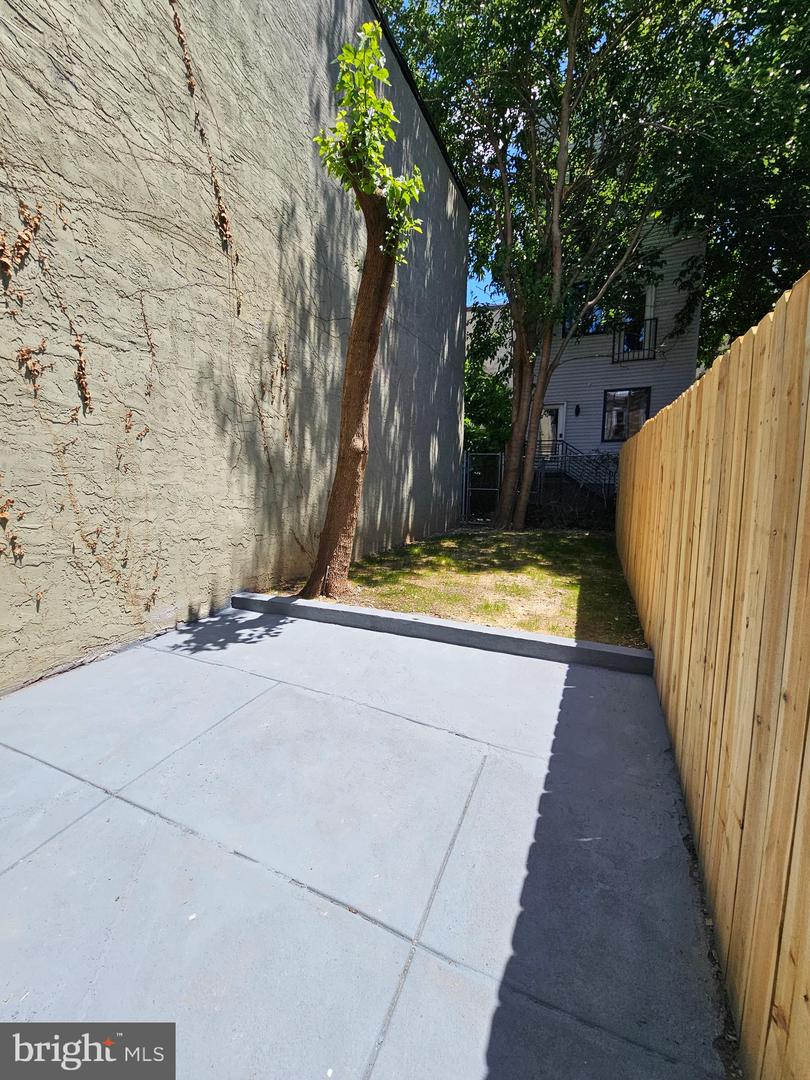 1835 N Gratz St Property Photo 28