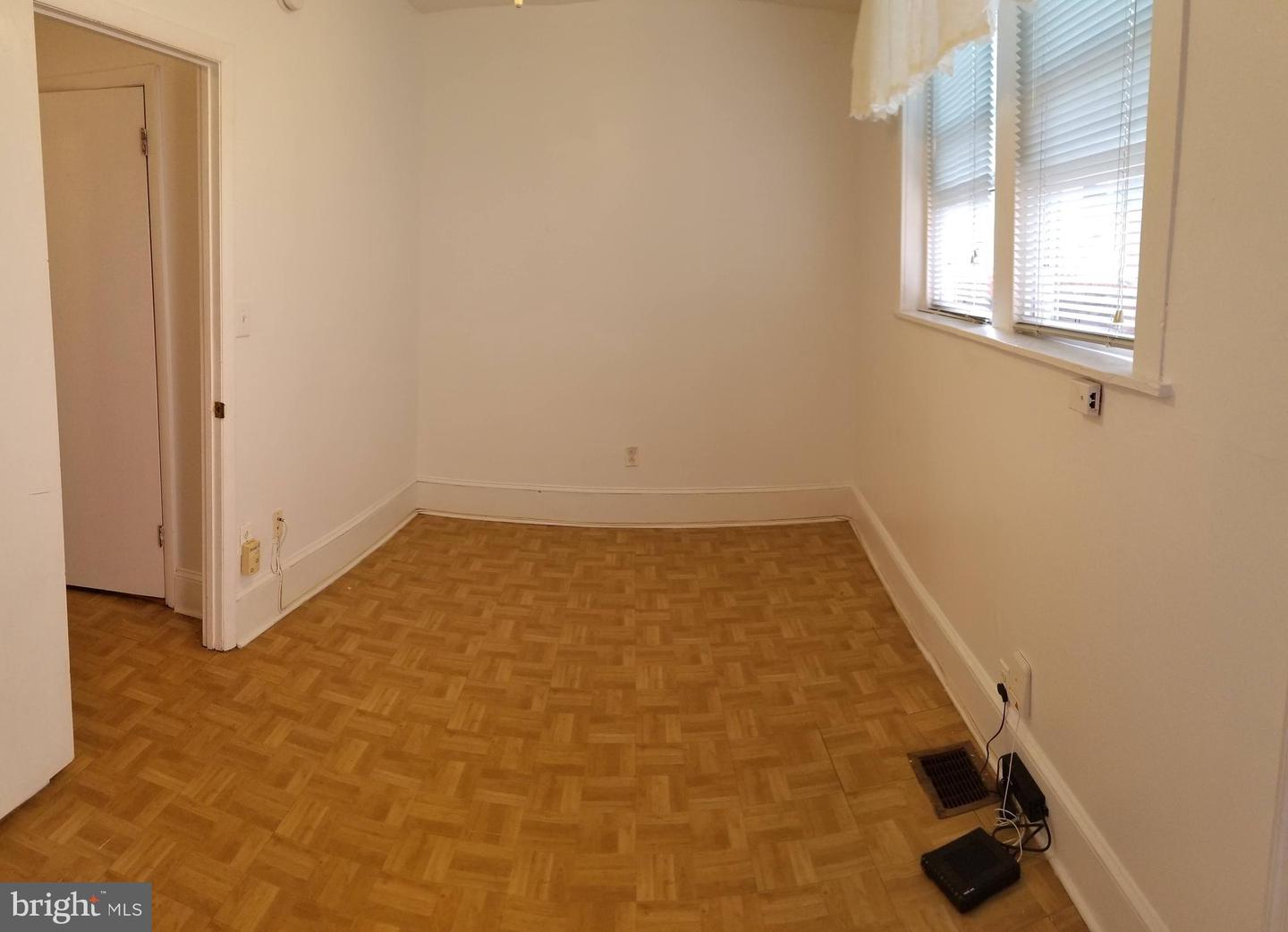 922 Ellsworth St Property Photo 20